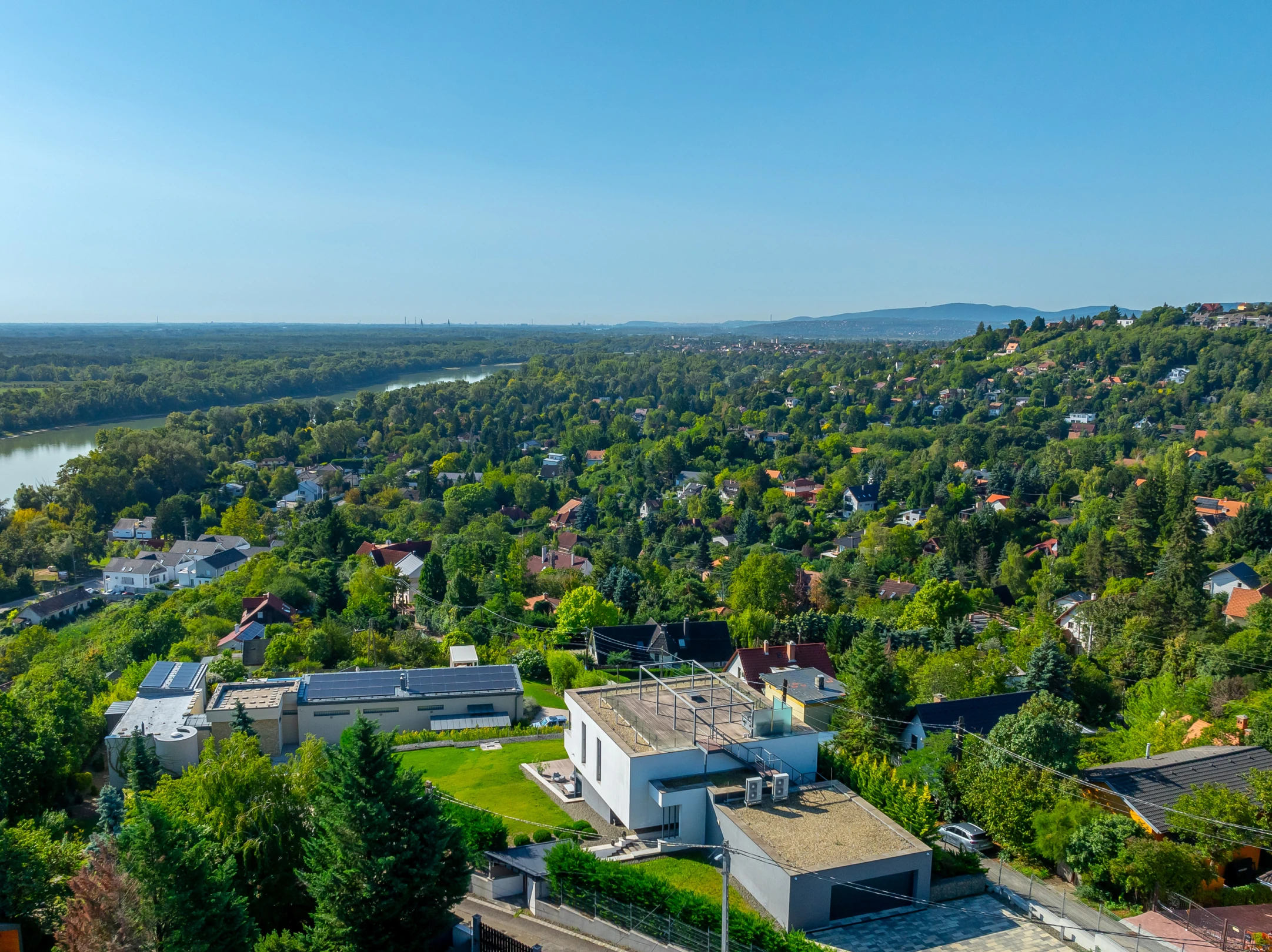 Dunai panorámás villa